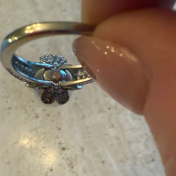 Elegant Fashion Silver Pearl Ring size 10 - Picture 6 of 7